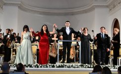 Необыкновенная красота и мелодичность – концерт в Баку (ФОТО)