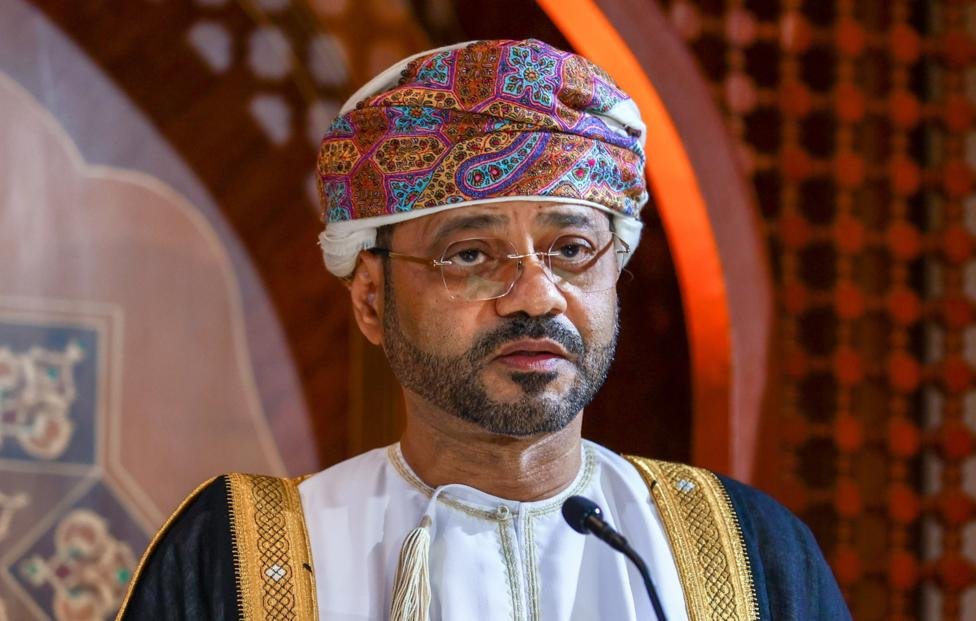 Oman's FM calls for reduction in tensions in region