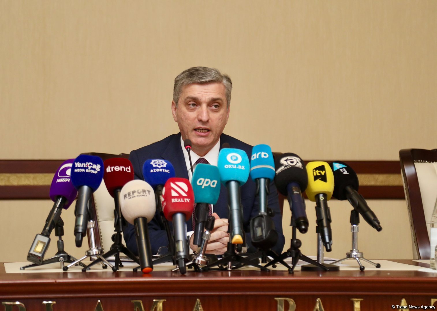 Azerbaijan's non-oil sector growth misses GDP projections - official