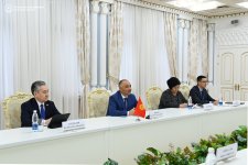 Azərbaycan və Qırğızıstan arasında parlamentlərarası əlaqələr müzakirə edilib (FOTO)