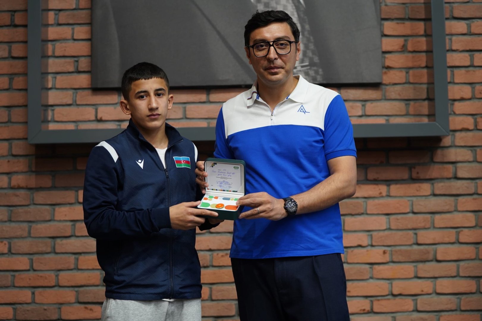 Фарид Гайыбов встретился с азербайджанскими спортсменами, добившимися успехов (ФОТО)