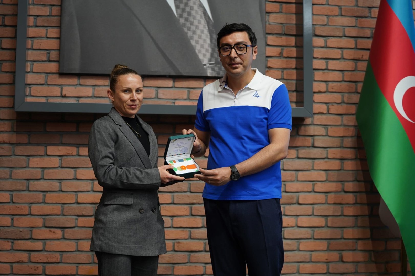 Azerbaijani sports minister meets with nation's top performing athletes (PHOTO)