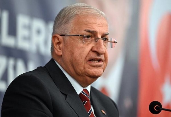 Türkiye supports Azerbaijan's policy - defense minister