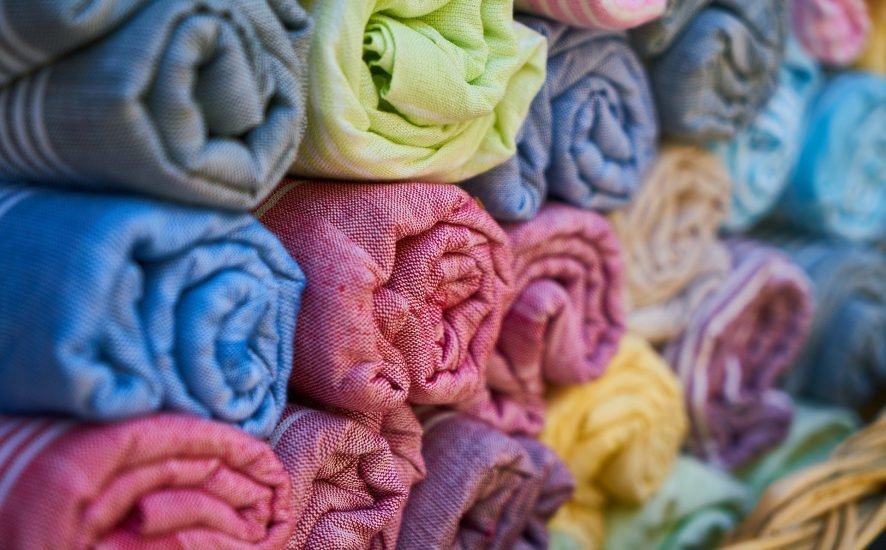 Yanvar-mart aylarında Gürcüstanın Türkiyədən tekstil idxalı 30 milyon dolları ötüb