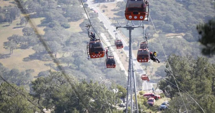Over 170 people evacuated following cable car accident in Türkiye