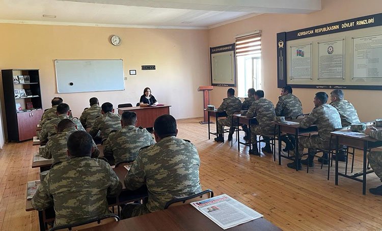 В азербайджанской армии проведены семинары по гендерному равенству (ФОТО)