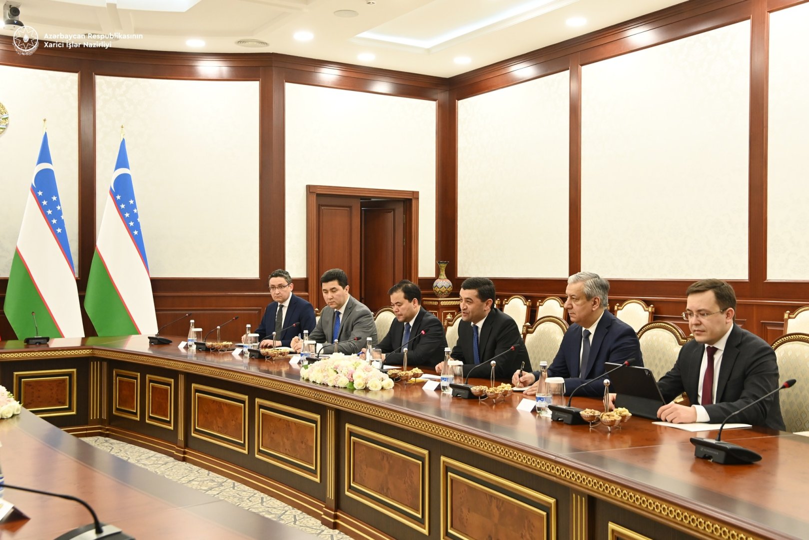 Azerbaijan, Uzbekistan hold talks on expanding co-op (PHOTO)