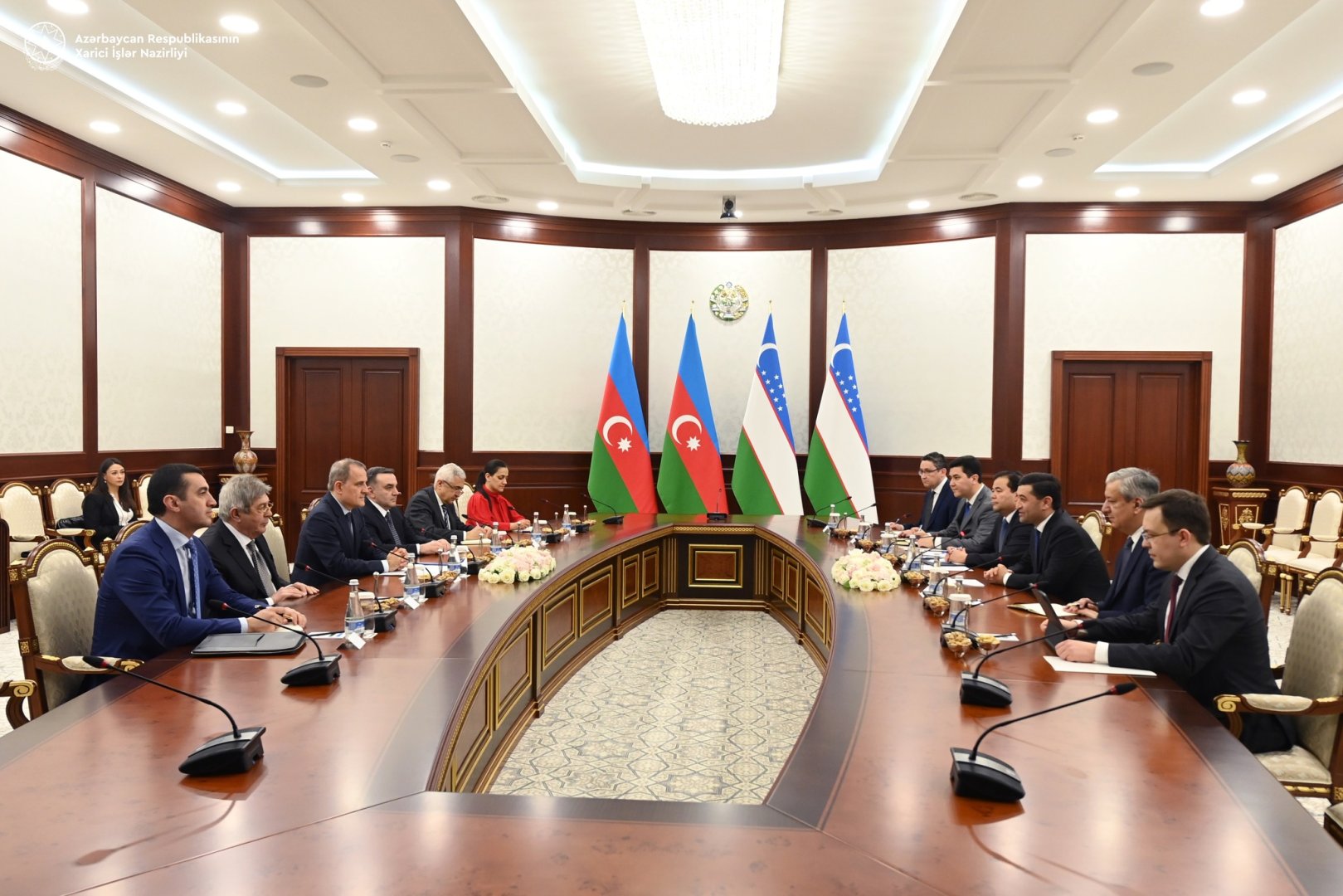Azerbaijan, Uzbekistan hold talks on expanding co-op (PHOTO)