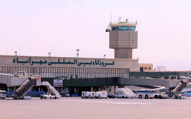 Аэропорты Тегерана возобновили работу