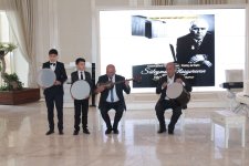 В Гяндже представлена серия мероприятий, посвященных 100-летию Сулеймана Алескерова (ФОТО)