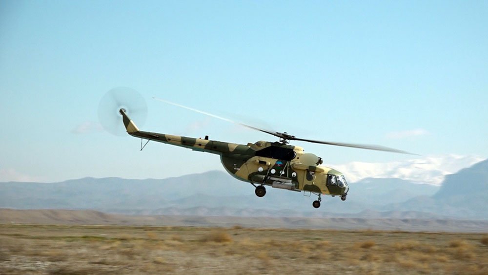 Azerbaijani Air Force goes into tactical-special drills