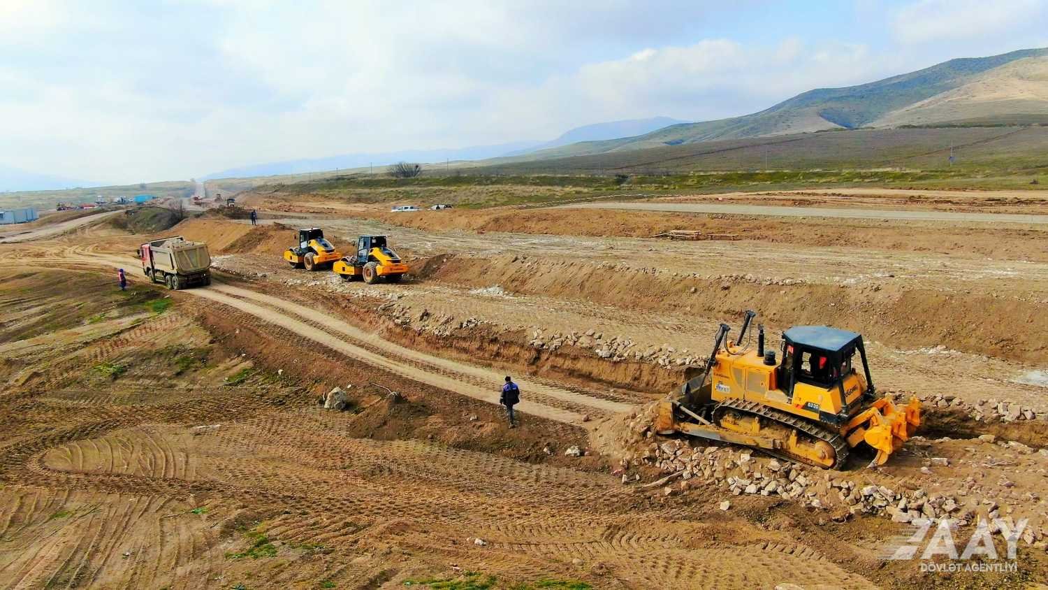 Əsgəran avtomobil yolunun inşasına başlanıldı (FOTO)