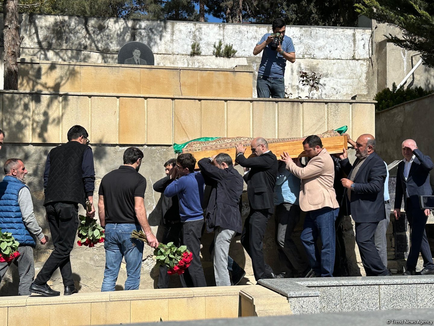 В Баку прошли похороны Хады Раджабли