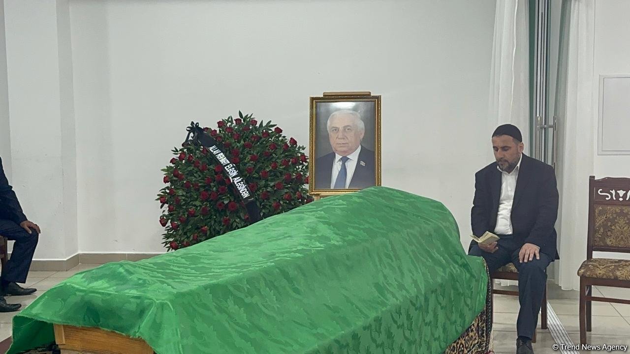 В Баку прошла церемония прощания с Хады Раджабли (ФОТО) (Обновлено)
