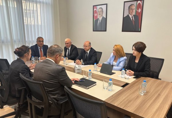 Глава минэнерго Азербайджана и представитель ЕБРР обсудили перспективы сотрудничества (ФОТО)