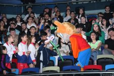 Яркие эмоции и улыбки публики на Кубке мира по художественной гимнастике в Баку (ФОТО)