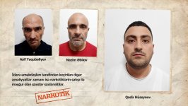 В Баку за продажу оружия и наркотиков задержаны четыре человека (ФОТО)