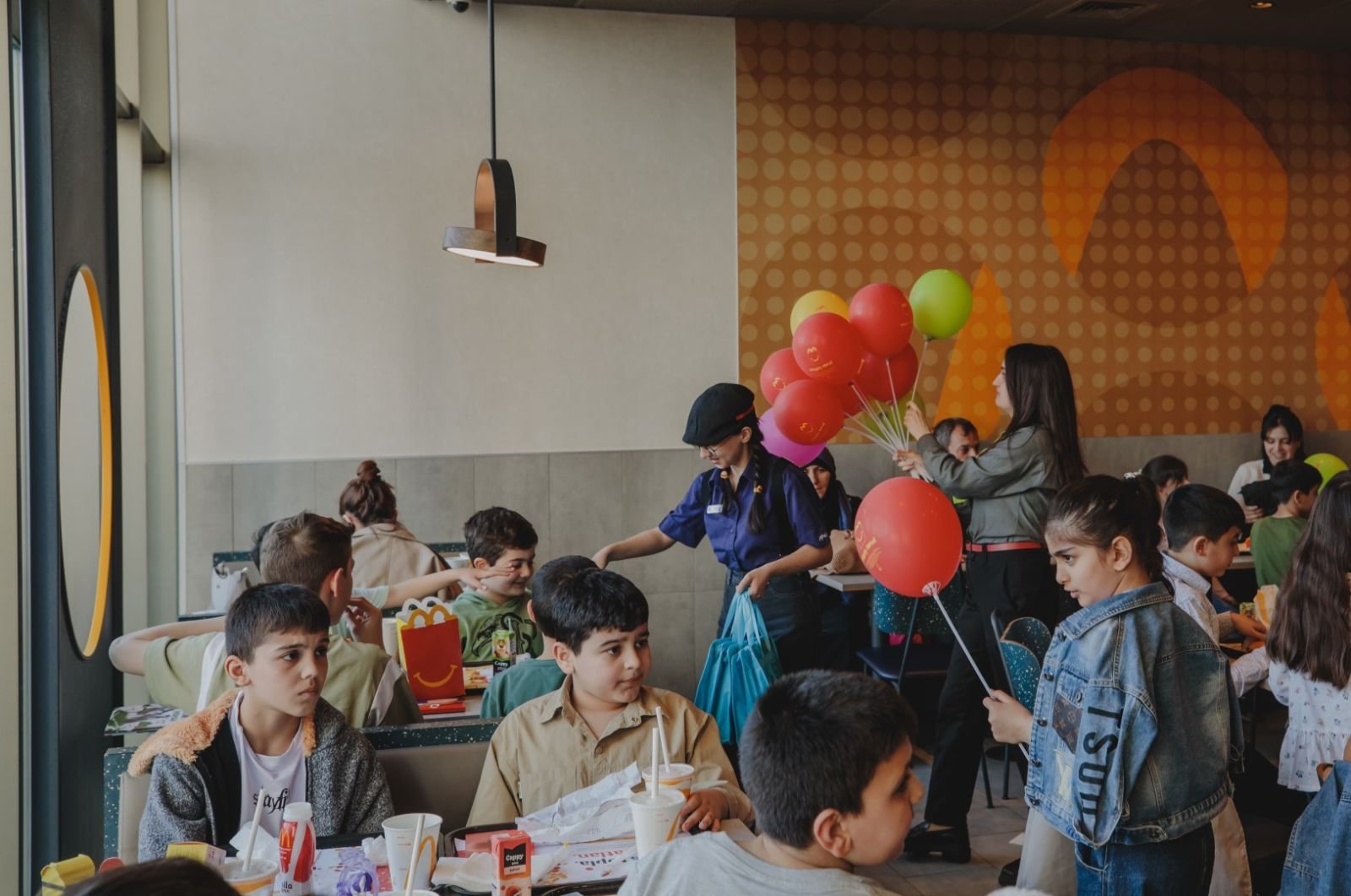 “McDonald’s Azərbaycan” və DSMF qazi övladları üçün seminar təşkil ediblər (FOTO/VİDEO)