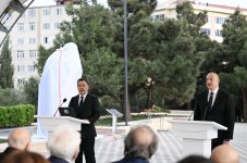 President Ilham Aliyev, President Sadyr Zhaparov attend unveiling ceremony of monument to Chingiz Aitmatov in Baku (PHOTO)