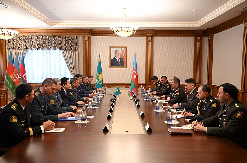 Azerbaijan and Kazakhstan view military co-op prospects (VIDEO)