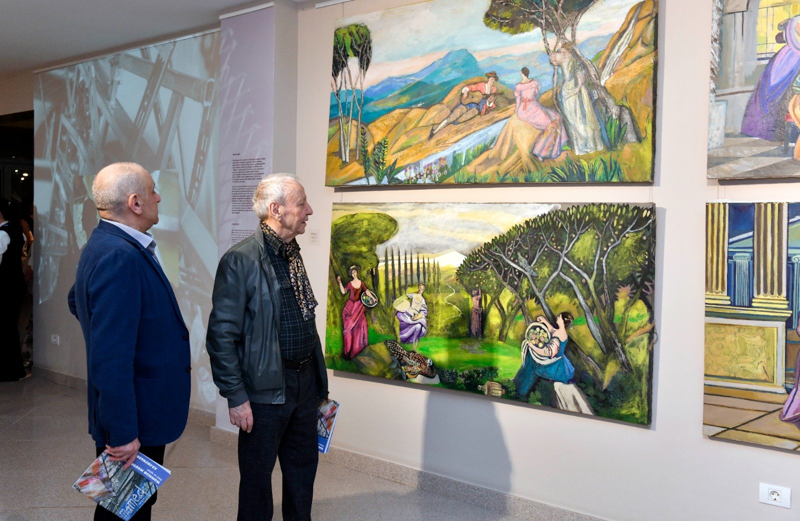 Скрытое и явное: в Баку открылась выставка работ заслуженного художника Азербайджана Мамеда Мустафаева (ФОТО)
