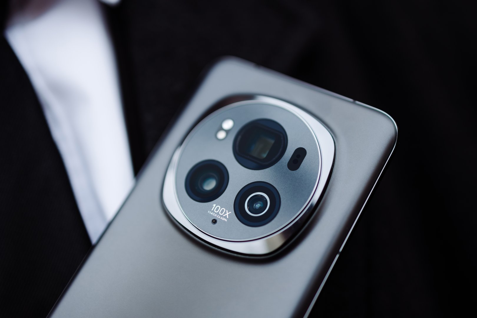 Dünyada DXOMARK-dan 5 qızıl medal əldə edən ilk smartfon HONOR Magic6 Pro