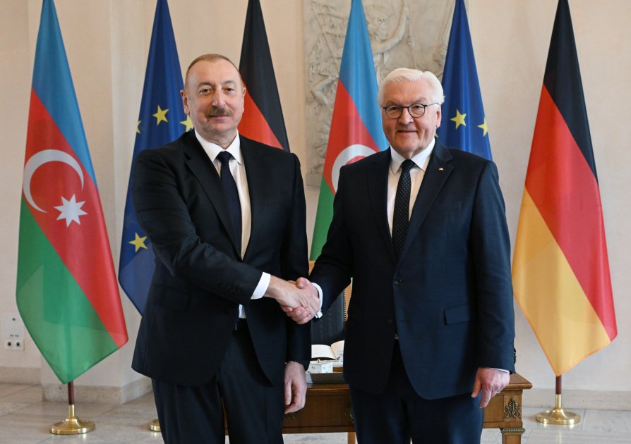President Ilham Aliyev, President Frank-Walter Steinmeier hold one-on-one meeting (PHOTO/VIDEO)