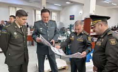 Azerbaijani-Kazakh military experts share expertise (PHOTO)