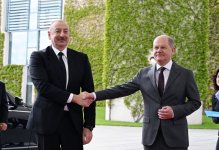 President Ilham Aliyev, Chancellor Olaf Scholz hold one-on-one meeting in Berlin (PHOTO/VIDEO)