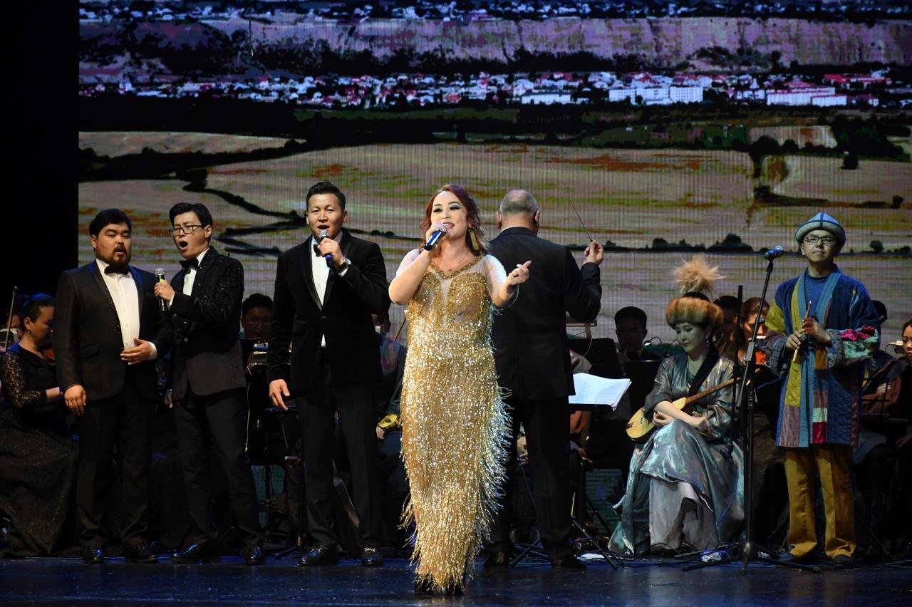 Дни культуры Кыргызстана в Азербайджане завершились яркой концертной программой (ФОТО)
