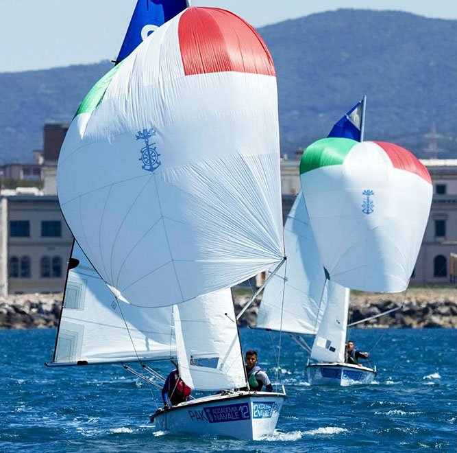 Hərbi qulluqçularımız İtaliyada keçirilən beynəlxalq dənizçilik yarışlarında iştirak edirlər (FOTO)
