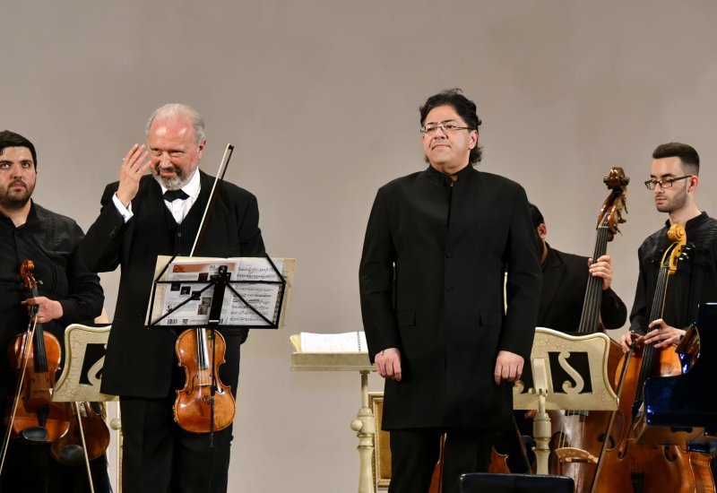 Дивный мир музыки - концерт Мурада Адыгезалзаде и Дмитрия Ситковецкого в Баку (ФОТО)