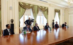 President Ilham Aliyev receives President of Senate of Malaysian Parliament (PHOTO)