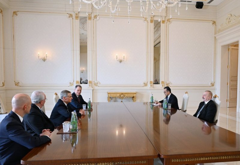 President Ilham Aliyev receives delegates of Mormon Church and Stirling Foundation (PHOTO)