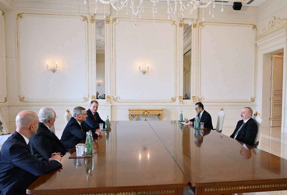 President Ilham Aliyev receives reps of U.S. Church of Jesus Christ of Latter-day Saints and Stirling Foundation (PHOTO)