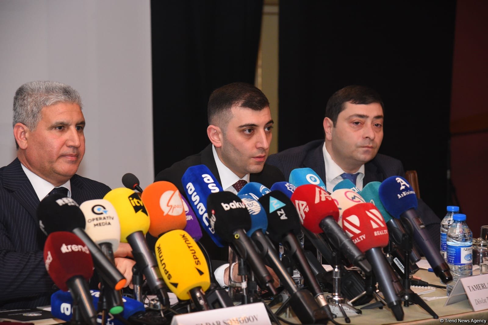 В Баку проводится брифинг о массовых захоронениях и пропавших без вести лицах (ФОТО)
