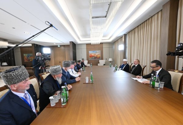 Президент Ильхам Алиев принял делегацию муфтиев Северо-Кавказского региона России (ФОТО)