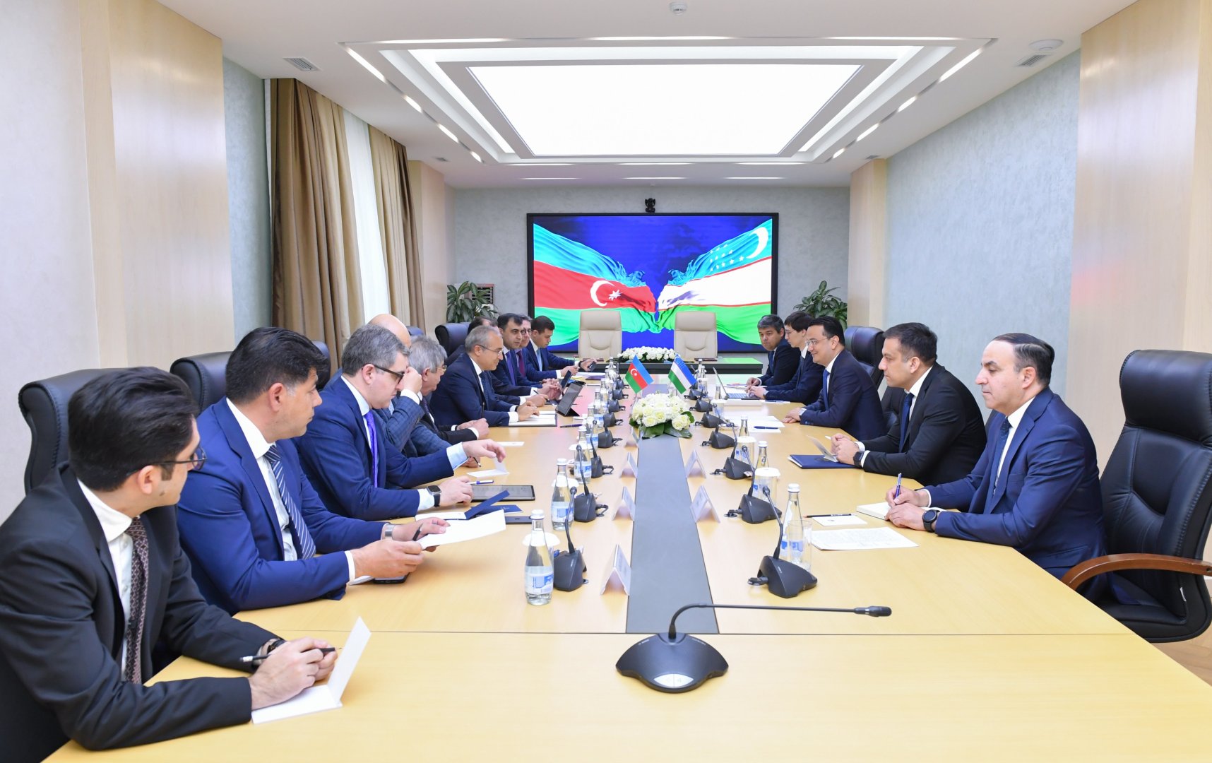 Azerbaijan and Uzbekistan discuss potential collaborative energy activities