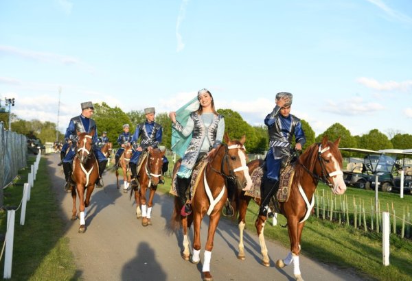 Азербайджан представлен на высоком уровне на Королевском Виндзорском конном шоу (ФОТО)