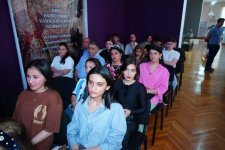 В рамках проекта "Из Гянджи в Баку" представлены произведения азербайджанских и мировых классиков (ФОТО)