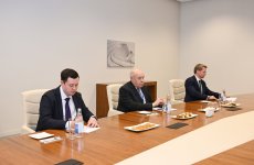 Михаил Швыдкой обсудил в Баку вопросы двустороннего сотрудничества (ФОТО)