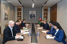 Azerbaijani FM, Ukrainian MP discuss regional, int'l security matters (PHOTO)