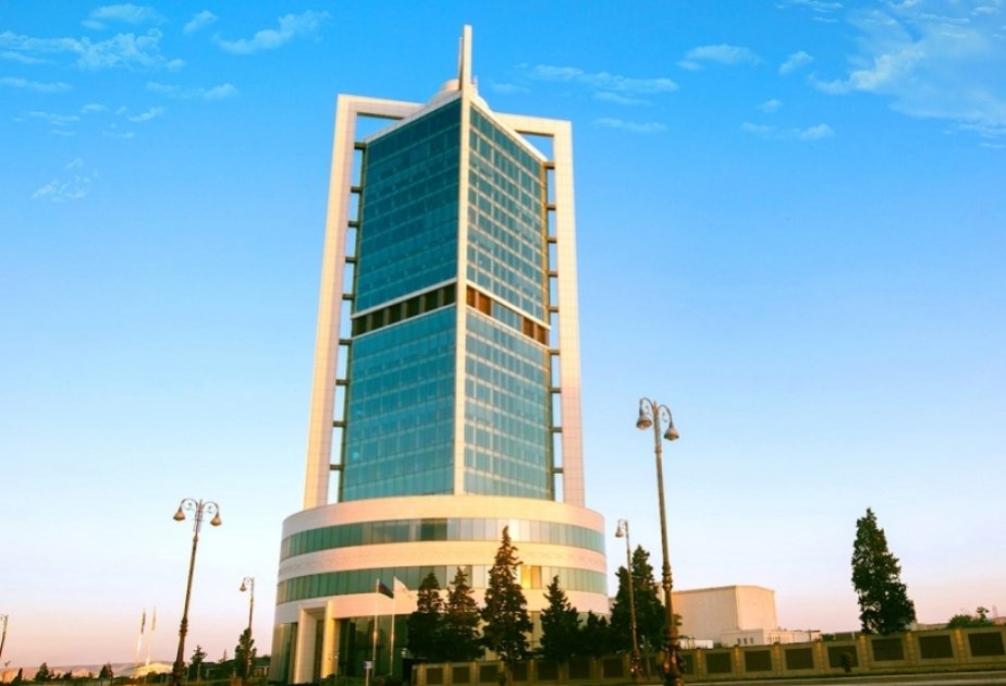 Государственный нефтяной фонд Азербайджана увеличил продажи долларов в апреле 2024 года