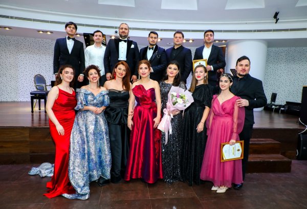 Bakıda opera sənətinin xarici ulduzları ilə klassik musiqi gecəsi keçirilib (FOTO)
