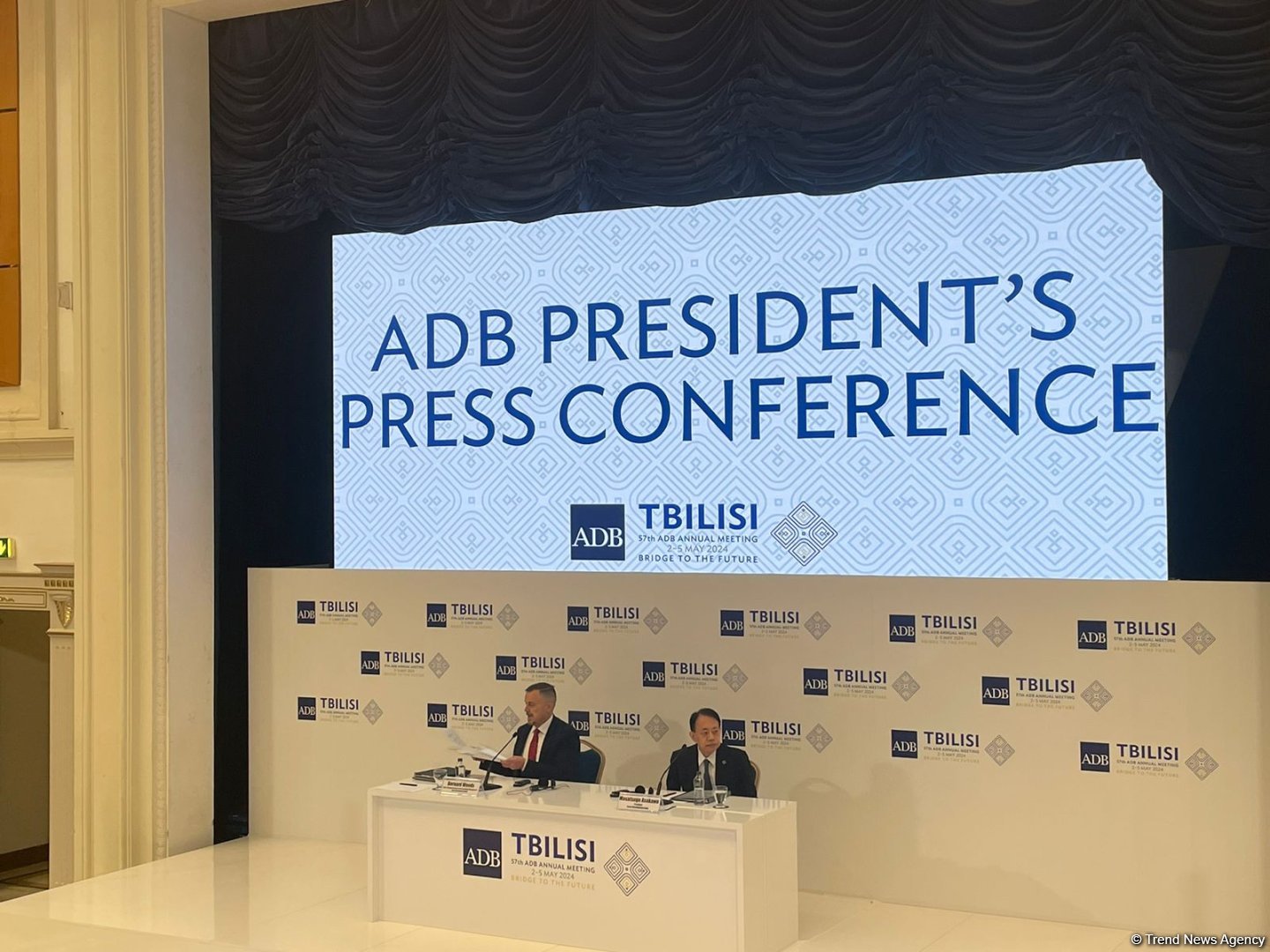Политическая стабильность очень важна для Южного Кавказа - Президент АБР