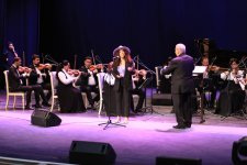 Fidan Hacıyevanın Beynəlxalq Opera Festivalı çərçivəsində Gəncə Dövlət Filarmoniyasında konsert olub (FOTO)