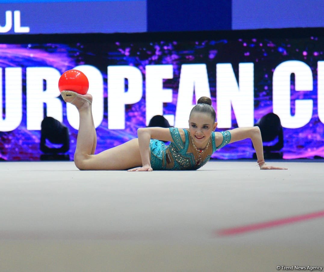 Спортсменка из Болгарии выиграла Кубок Европы по художественной гимнастике в Баку