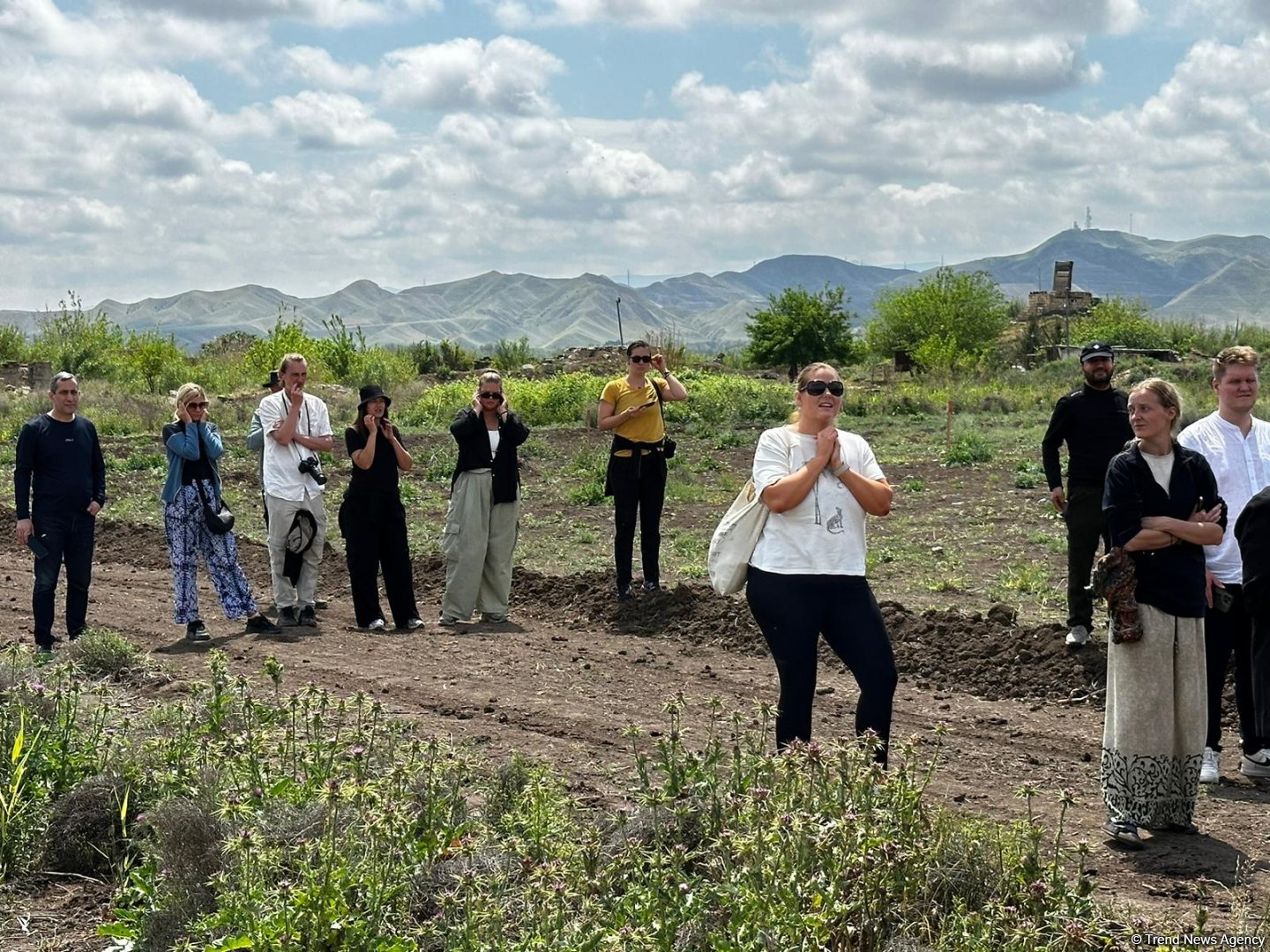 Foreign travelers observe mine clearance process in Azerbaijan's Jabrayil (PHOTO/VIDEO)