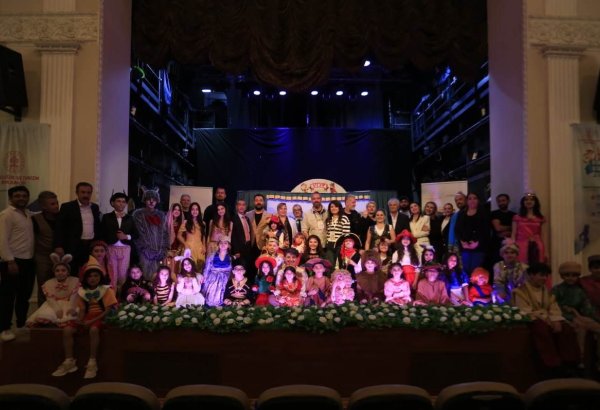 В Баку завершился Международный кукольный фестиваль "Hadi Poyrazoğlu və Qaragöz", стартовавший в Турции (ФОТО)