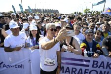 Heydər Əliyev Fondunun təşəbbüsü ilə keçirilən “Bakı marafonu 2024” başa çatdı (FOTO)